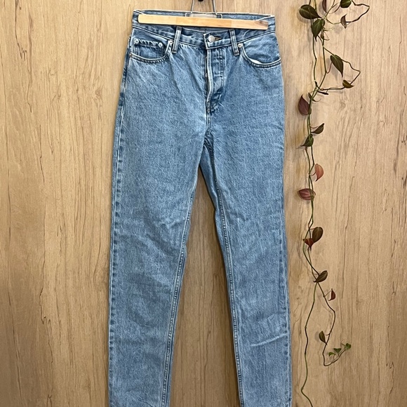 Everlane 90s Cheeky Jean - Picture 1 of 3